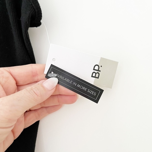 Bnwt BP Ribbed V neck Bodysuit from Nordstrom - Picture 3 of 12